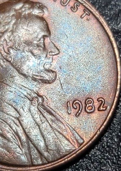 1982-Copper-Penny,-Rim-Error-And-Doubling