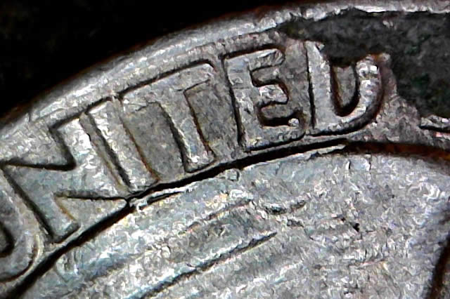 1983-P-Quarter-With-Die-Crack/PMD,-And-Trails