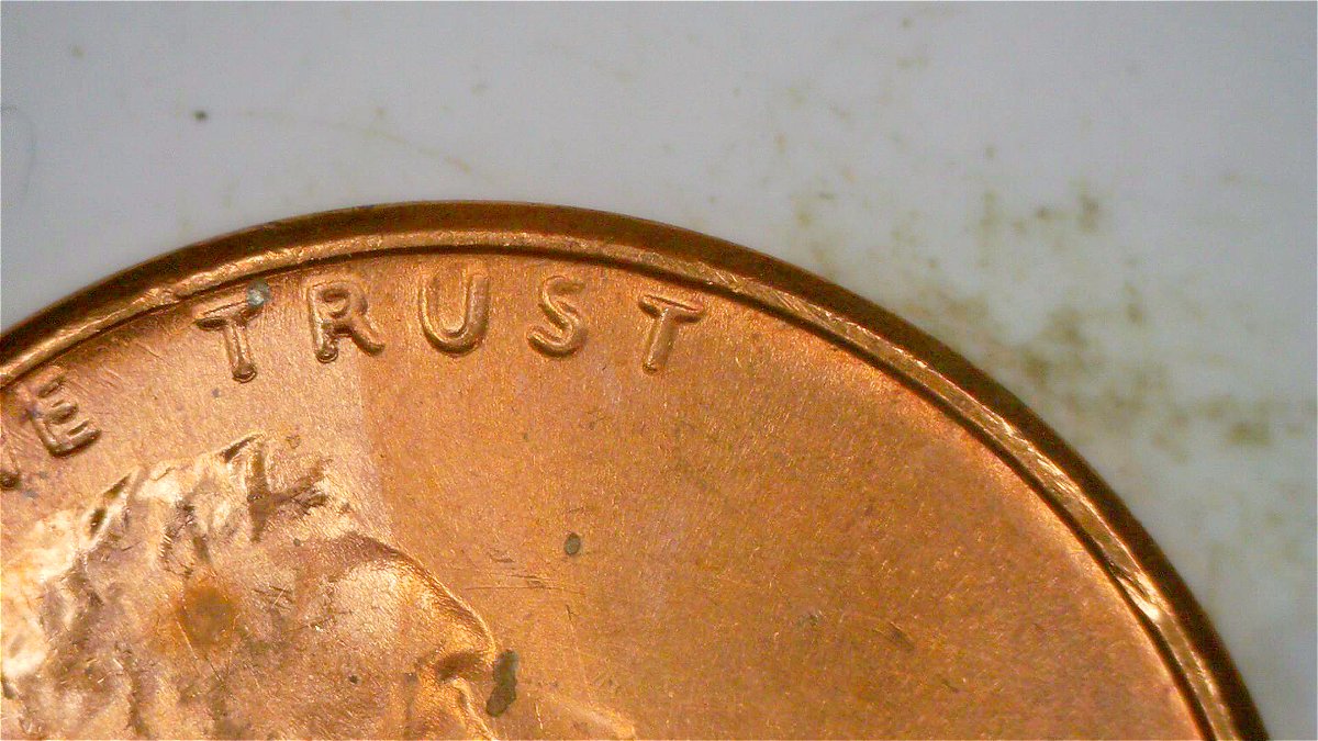 1982-Large-Date-Copper-Looks-Like-DDO-But-I-Seem-To-Be-Seeing-Things