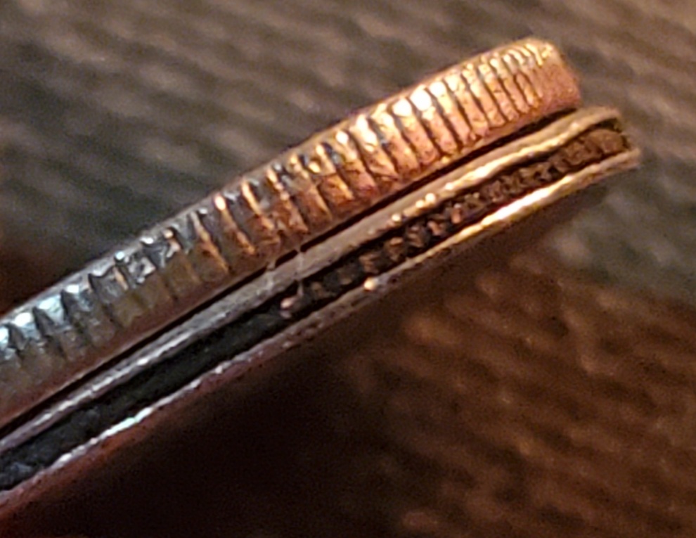1975-D-Dime-Split-Rim