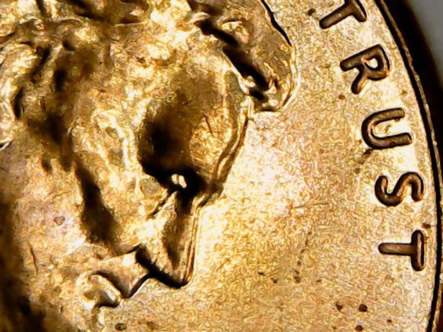 Can-Someone-Tell-Me-What-Happened-To-Lincoln's-Nose-On-This-2016-D-Penny?