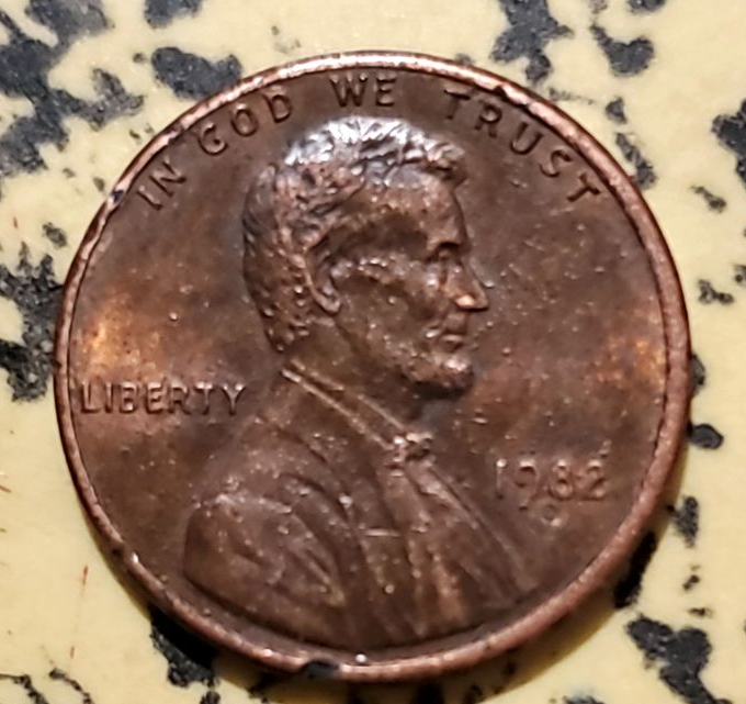 1982-Lincoln-Penny-Small-Date-And-Mint-Error