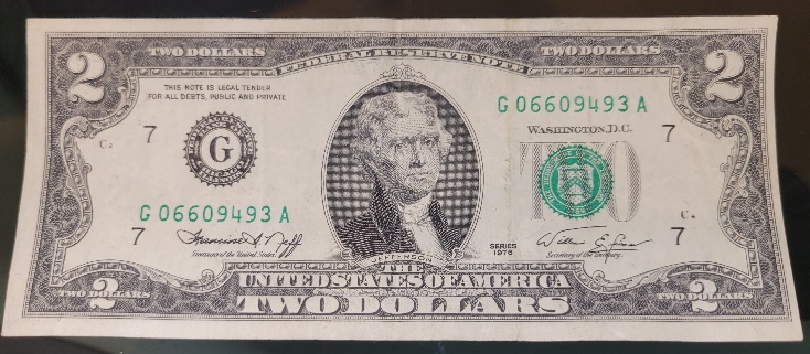 1976-$2-Bill-Miscut-On-The-Right-Side