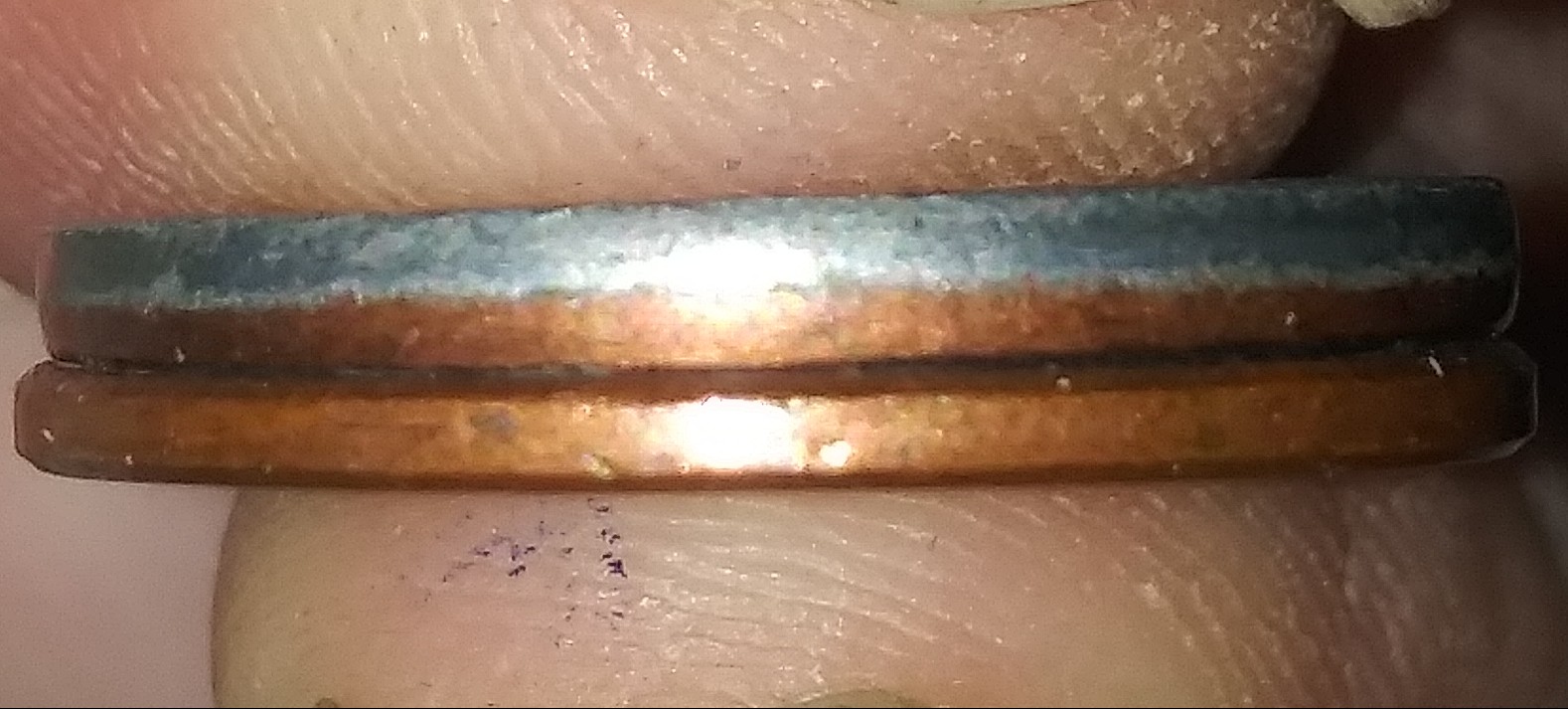 I-Found-A1988-Lincoln-Penny-With-A-Thick-Silver-Rim,-Is-It-An-Error-Coin?