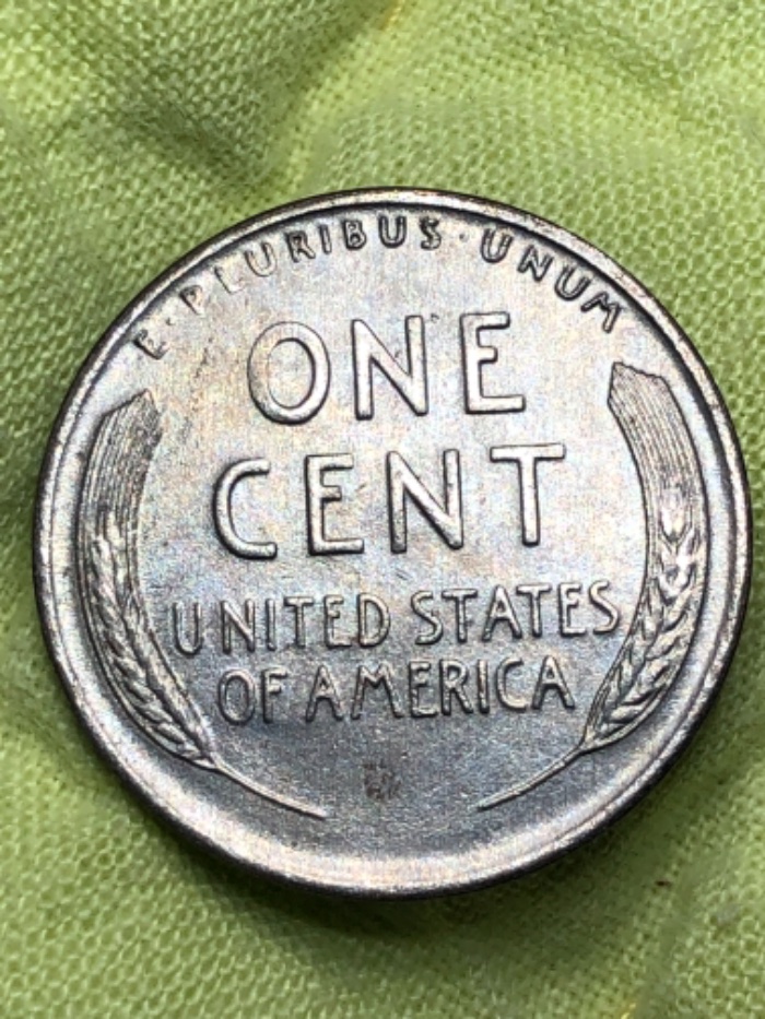 1943-Steel-Penny-Die-Crack-On-Lincoln's-Head?