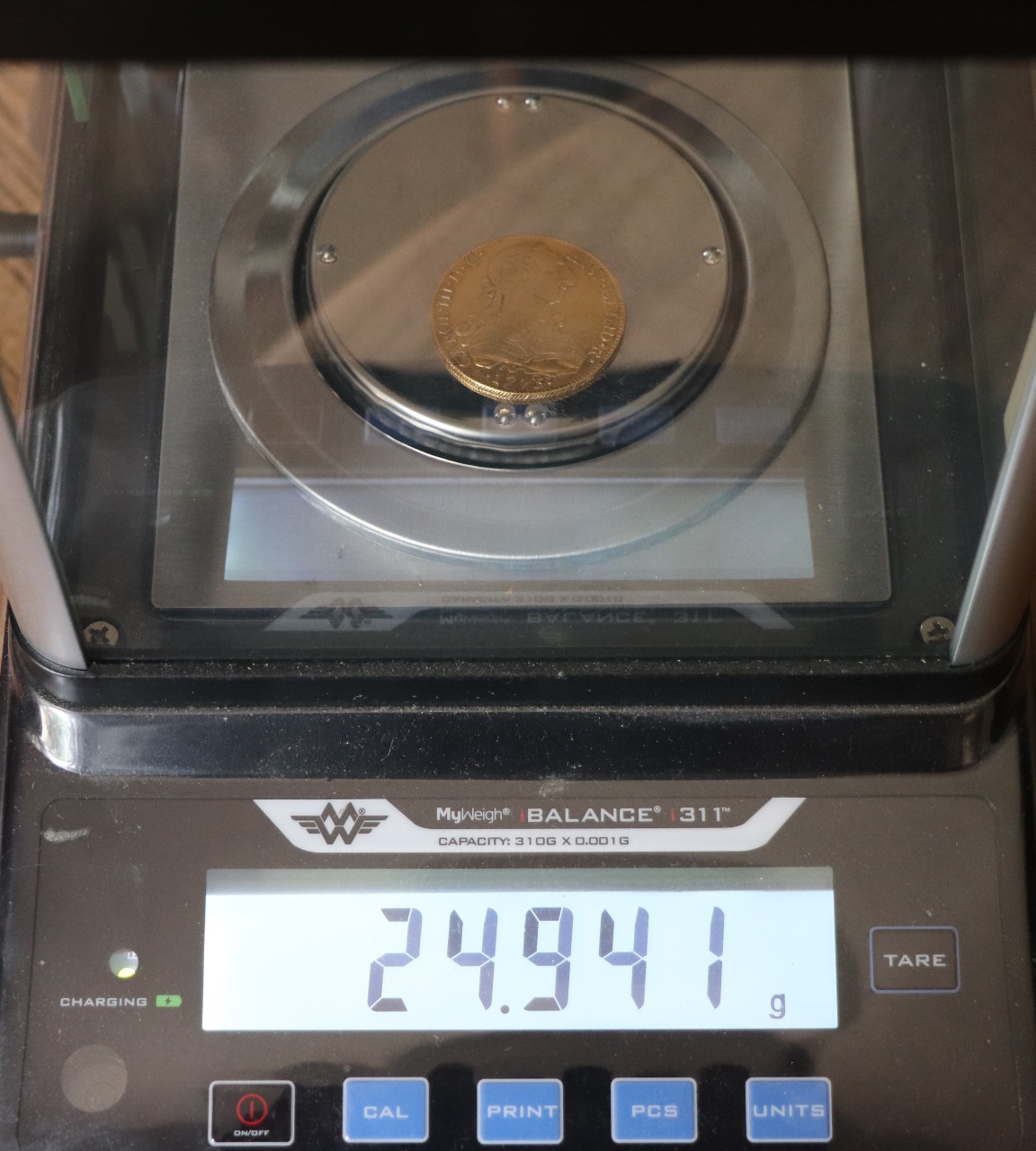 1775-Mexico-8-Escudos---Tests-91%+-Au,-But-Low-Weight---Counterfeit-?