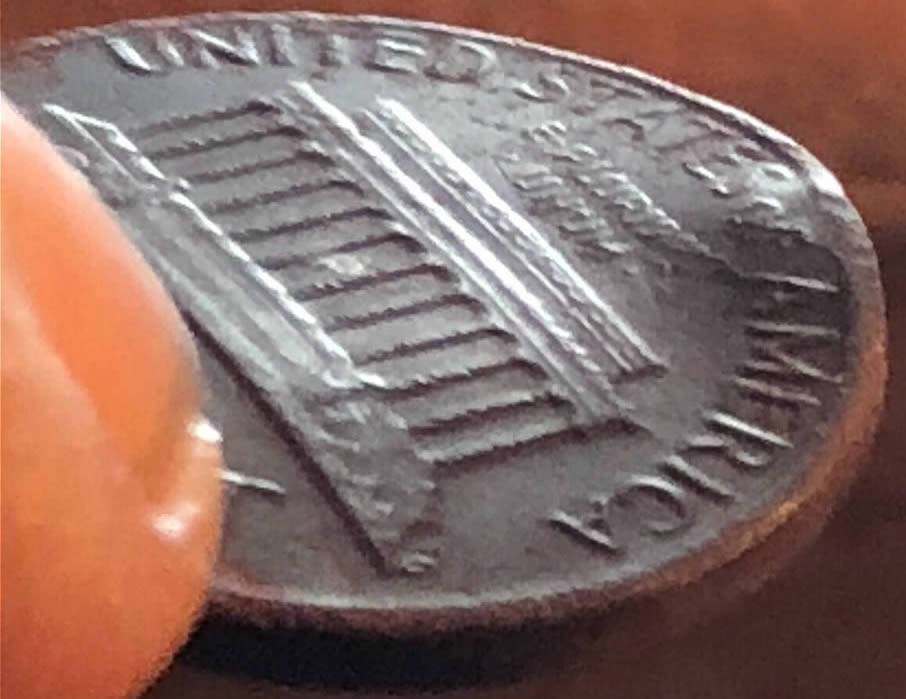 Strange-Memorial-Lincoln-Penny-Shape-Interesting-To-See