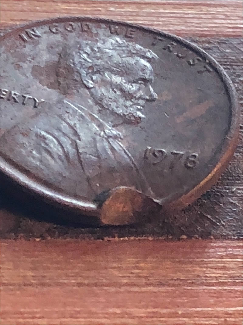 Strange-Memorial-Lincoln-Penny-Shape-Interesting-To-See