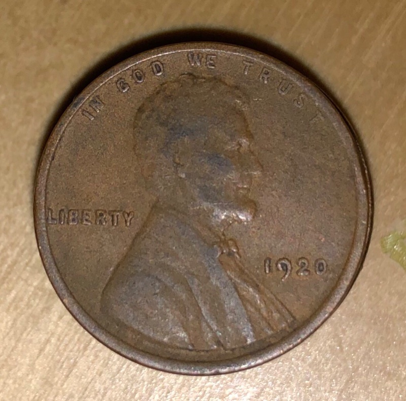 Help---Is-This-1920-Wheat-Penny-An-Error-Coin?-Spacing