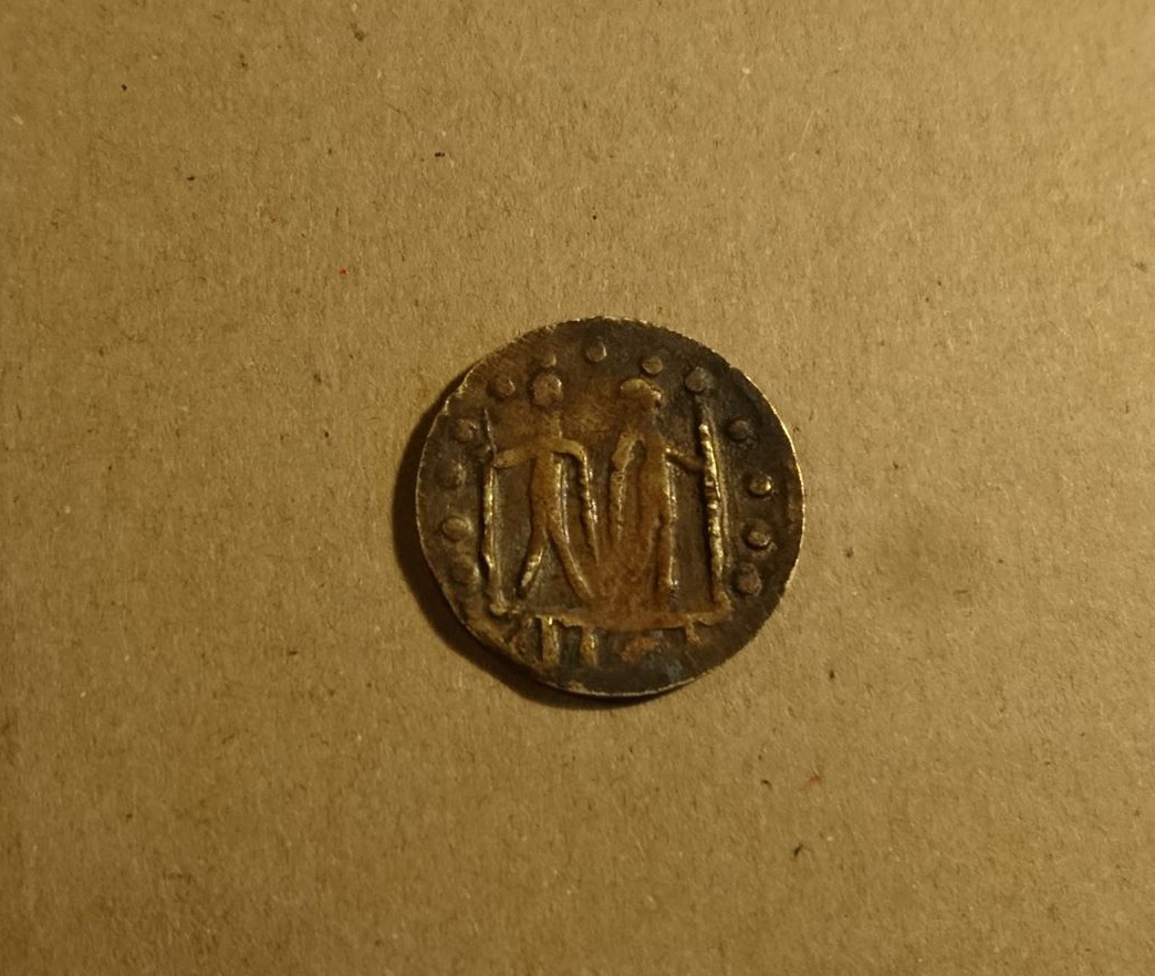 A-Really-Bad-Imitation,-Fantasy-Or-A-Rather-Unlucky-'Ancient'?