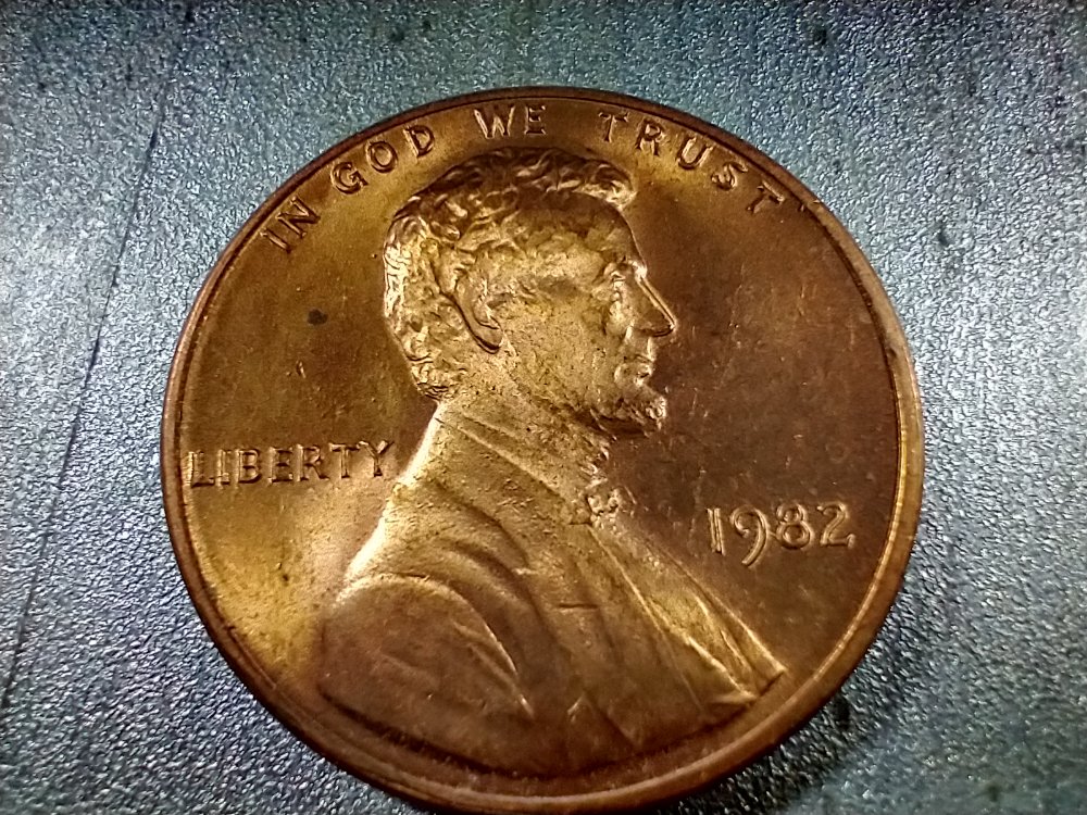 1982-Doubled-Ear-Lobe?-Cent