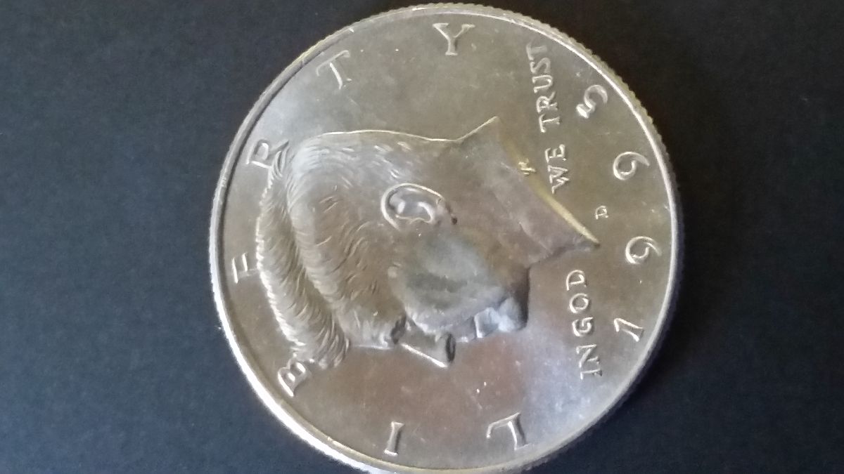 1995-Kennedy-Half-Dollar-Possible-Mint-Error--Help-Newbie