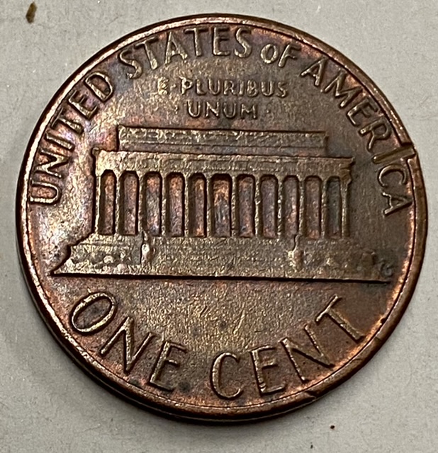 1983-Lincoln-Memorial-Cent---PMD-Or-Strike-Through?