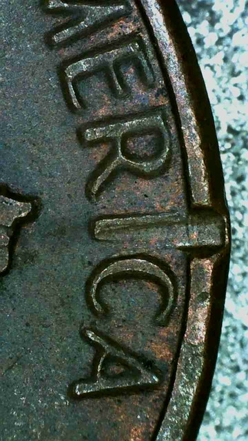 1983-Lincoln-Memorial-Cent---PMD-Or-Strike-Through?