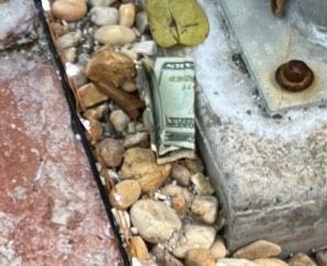 Post-Your-Stories-&-Pix-Of-Found-Money