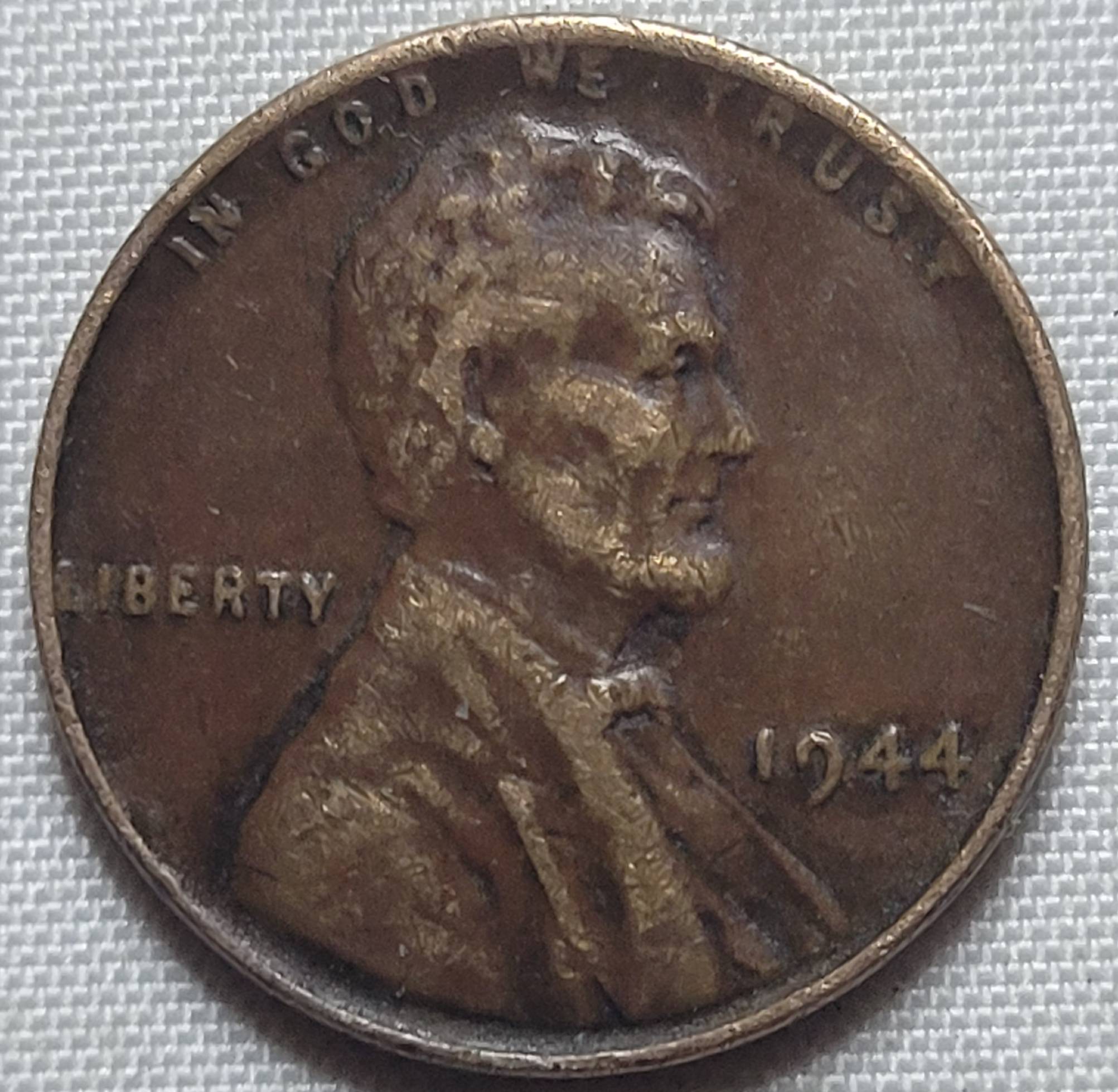 1944-Wheat-Cent-No-Mint-Mark-Error-Coin?-Error-In-The-L-Of-Liberty-And-Maybe-Other-Errors?-Thought