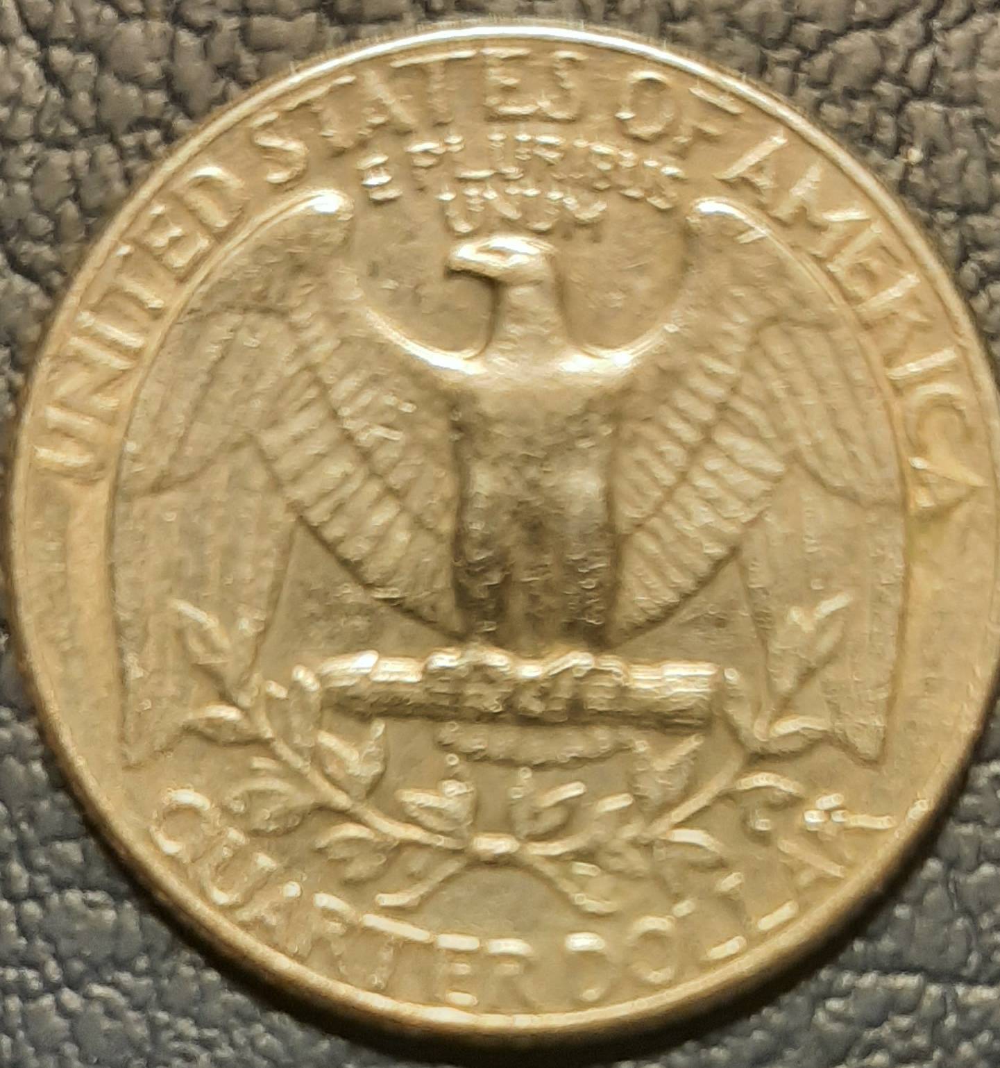 1983-D-Quarter.-DDR-Or-Machine-Doubling?