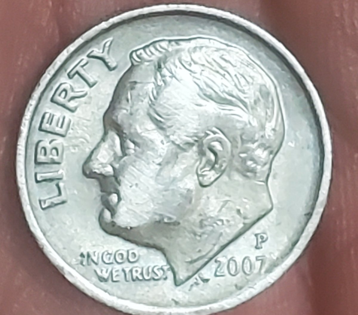 2007-Dime,-Copper-Edges,-No-Ridges-On-Side.