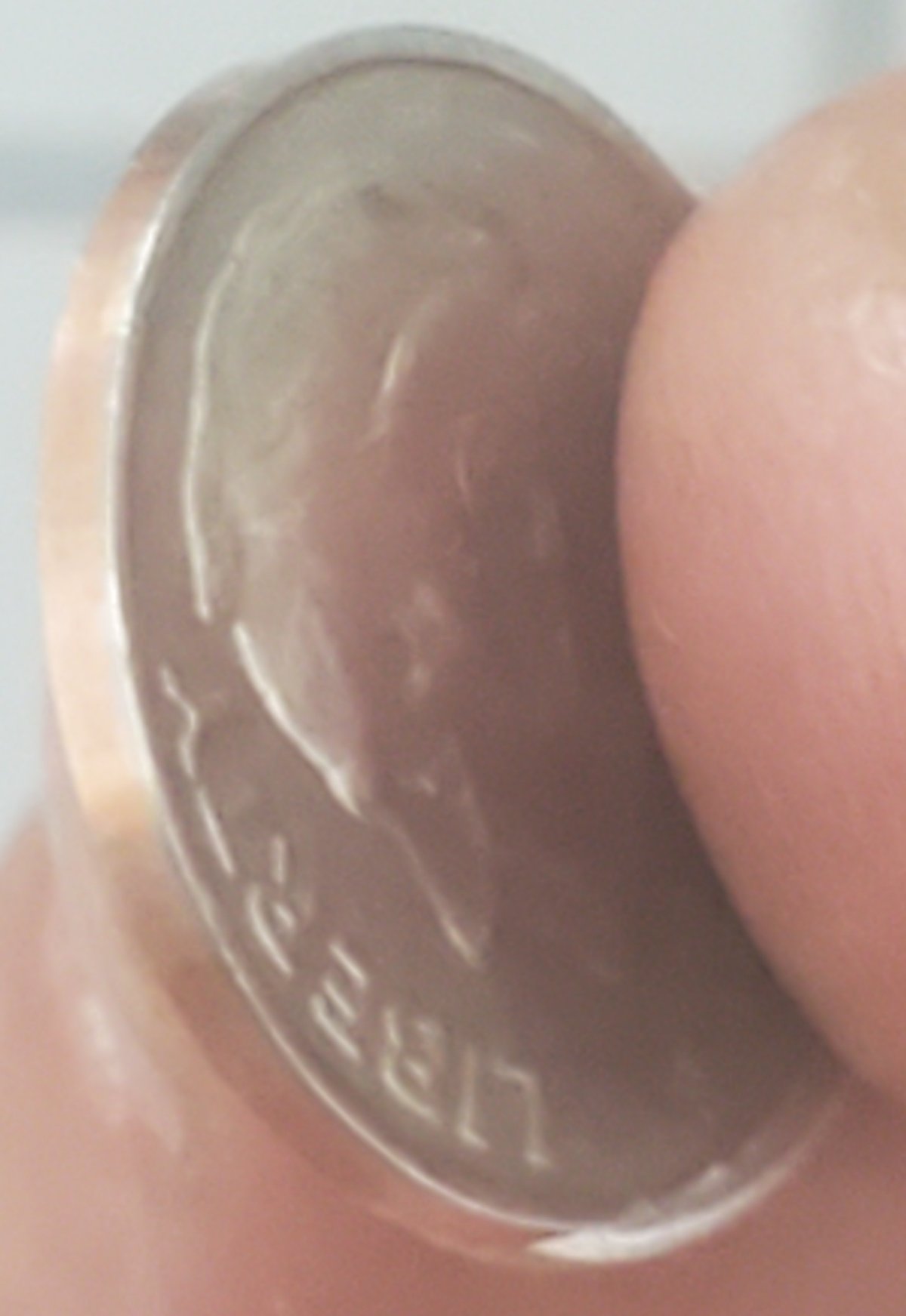 2007-Dime,-Copper-Edges,-No-Ridges-On-Side.