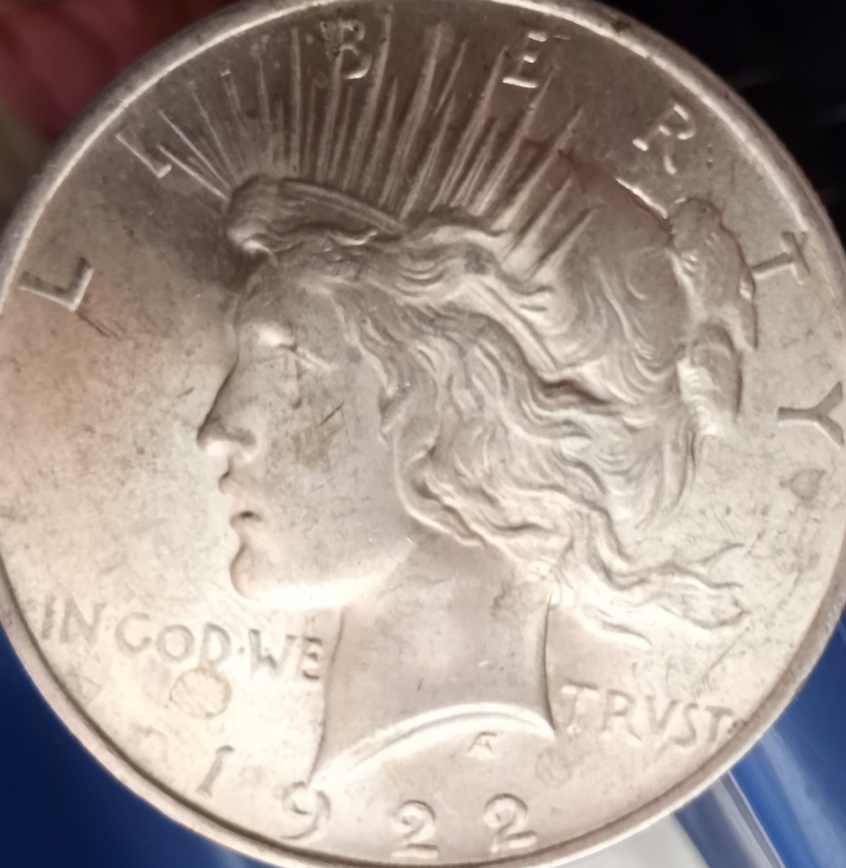 Cracked-Die-On-1922-Peace-Dollar