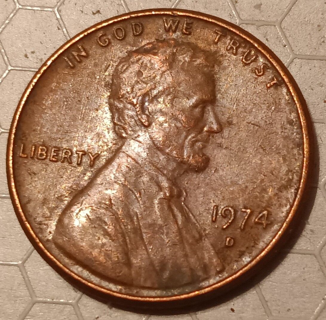 1974-Lincoln-Memorial-Cent-Ear-Lobe