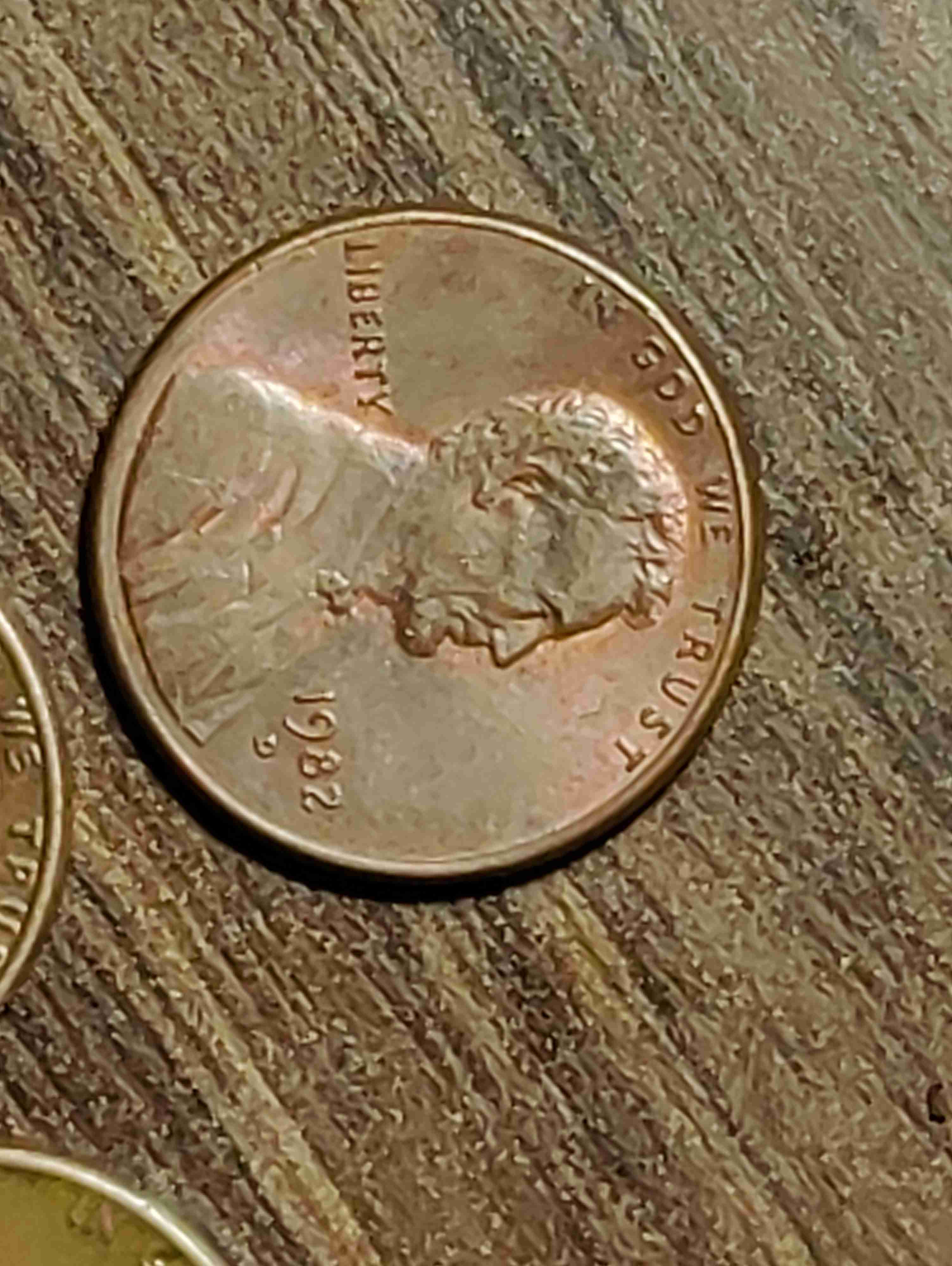 1982-D-Penny.so-I'm-Unsure,-If-This-Is-A-1982-D-Copper-Small-Date-Or-Large-Date.
