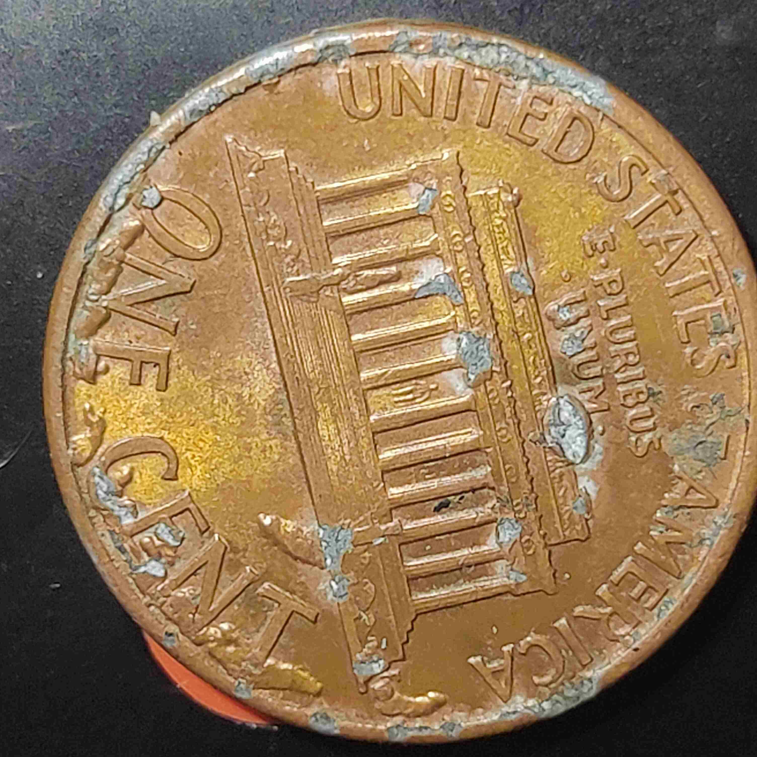 Hmm-1992-Penny-With-Cuds-And-Who-Knows-What-Else-Is-Goin-On-With-This-Bad-Boy.