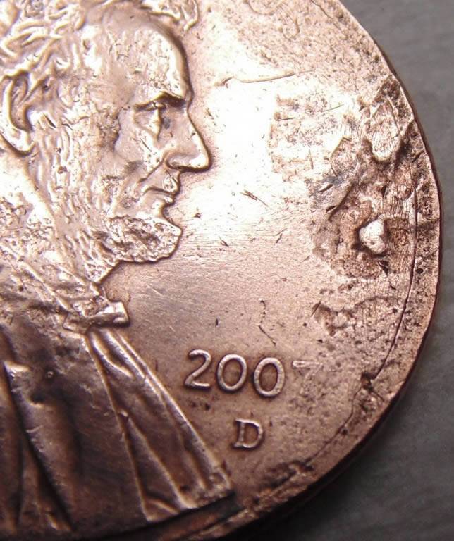 2007-D-Cent-Very-Unusual!