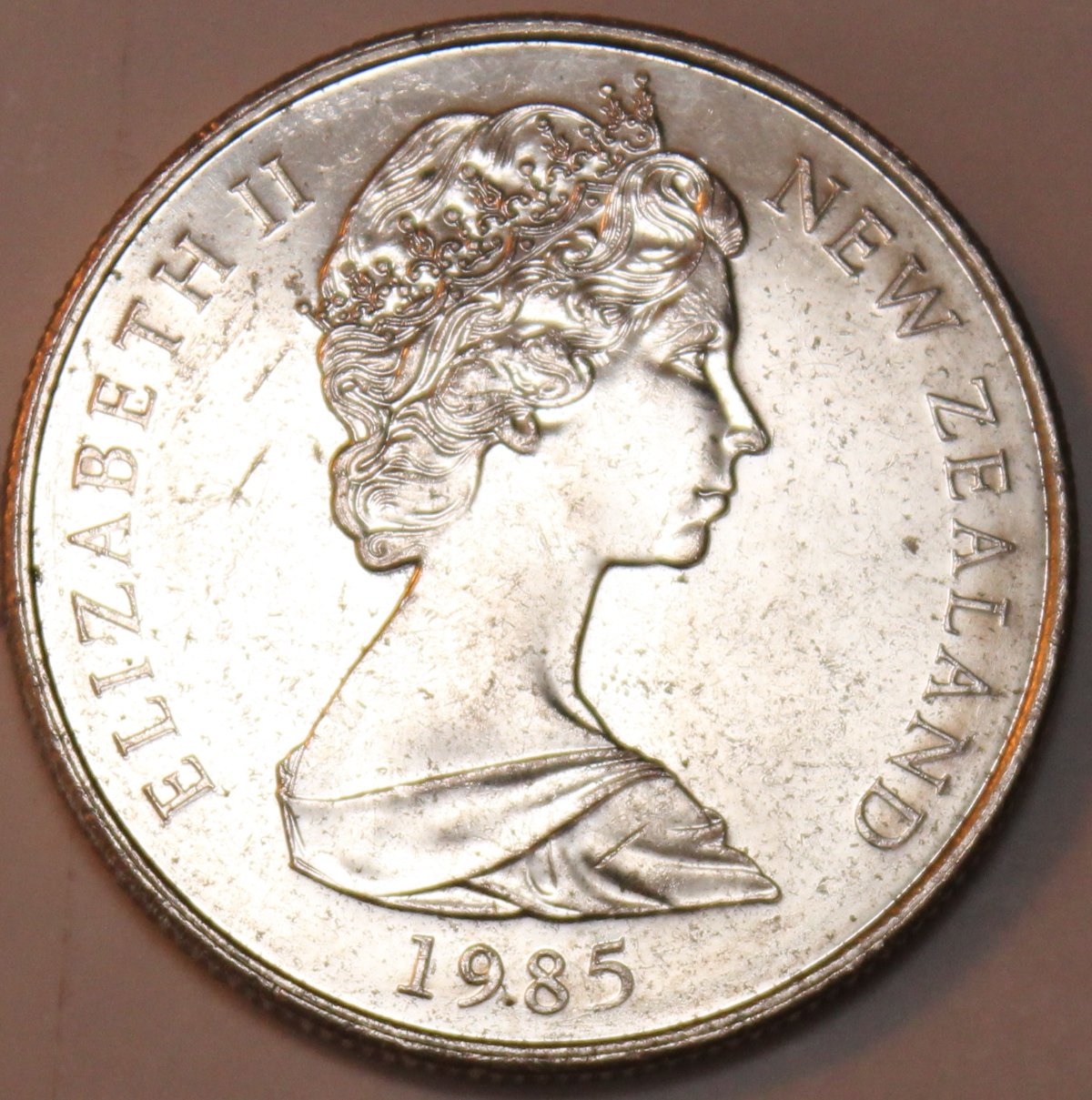 1985-Canada-/-New-Zealand-Dollar-Mule?