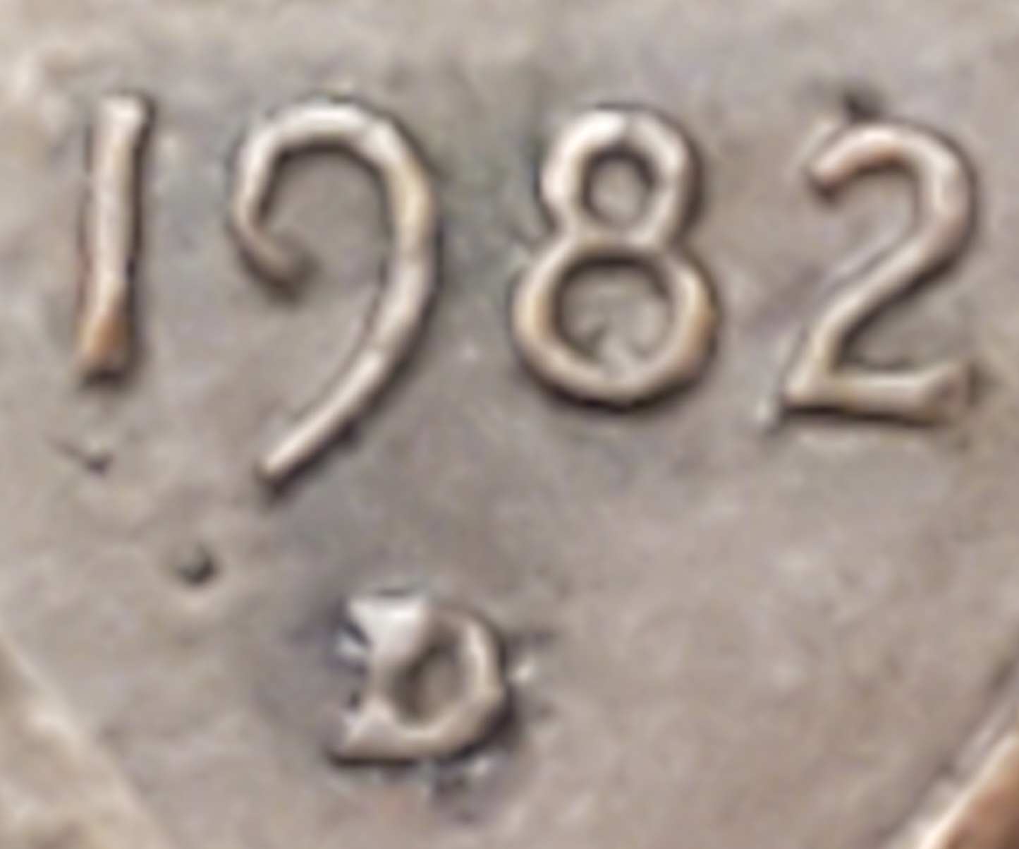 1982-D-Memorial-Penny-With-Part-Of-9-Missing.-Also,-Is-It-A-Small-Date?