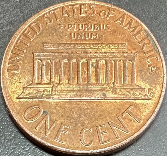 1973-D-Lincoln-Memorial-Cent-Obverse-Cud?
