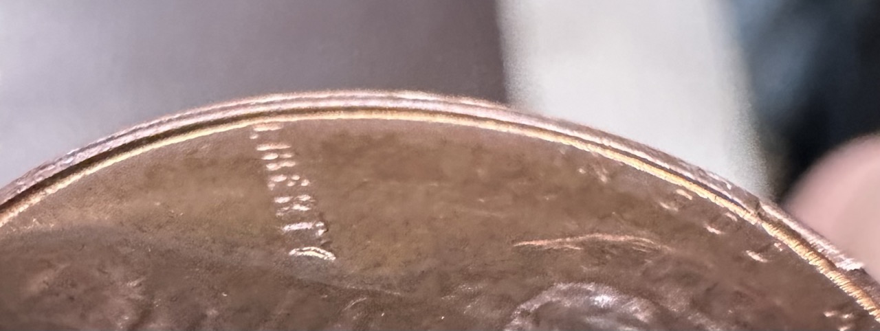 1973-D-Lincoln-Memorial-Cent-Obverse-Cud?