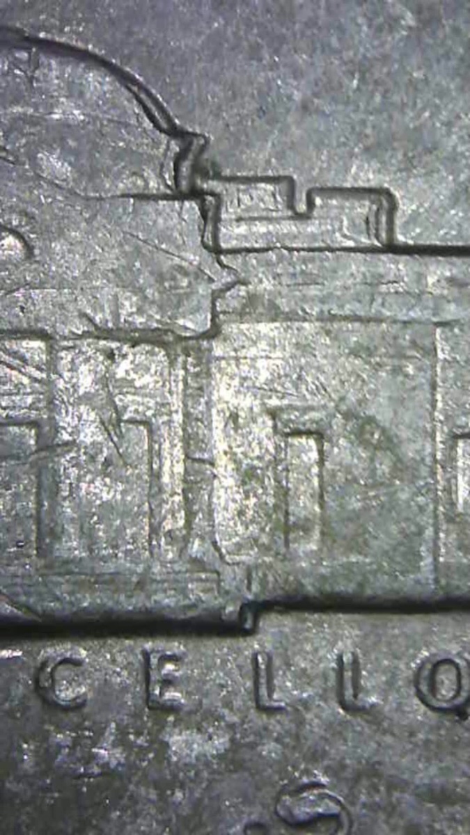 Is-This-Considered-Doubling-On-The-Building-On-Reverse-Of-88p-Jeff.-Nickel?