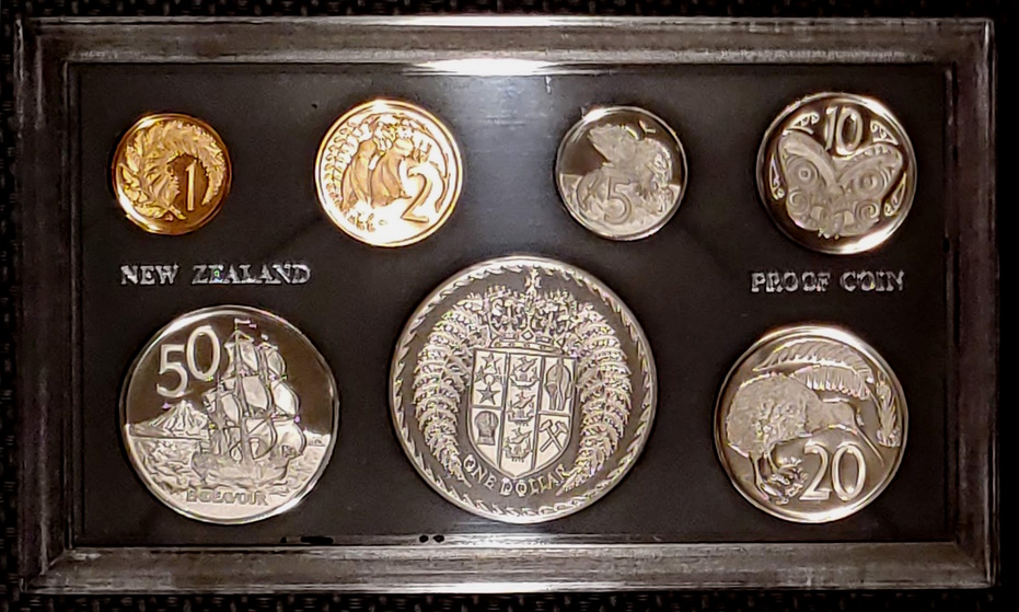 International-Birthyear-Set-Collection-Of-NumisƐd