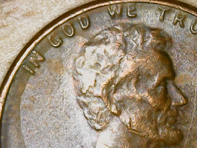 Found-This-1982-D-Penny-With-Raised-Lines-On-Obverse-And-Reverse
