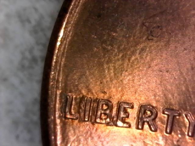 Are-These-Gas-Bubbles-On-A-1995-Lincoln-Penny?
