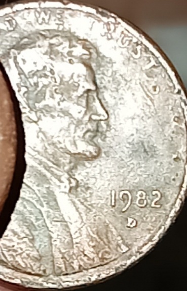 1982-D.she-Weighs-In-At-2.8!-Not-Close-Enough-Though-Huh?