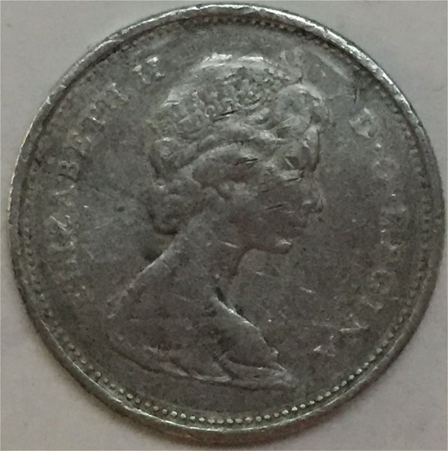 Strange-1971-Quarter-Made-Of-Lead-?