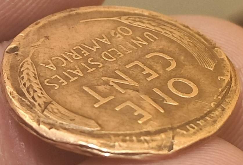 1951-Lincoln-Wheat-Penny-Potentially-With-Multiple-Mint-Errors.
