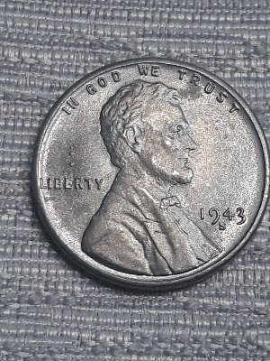 1943-S-Steel-Cent-With-Unusual--Dots-Above-The-E-In-Liberty?