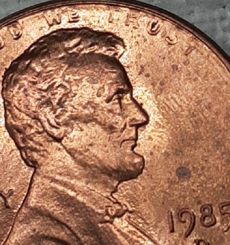 1985-D-Looks-Another-Different-Can-Someone-Explain