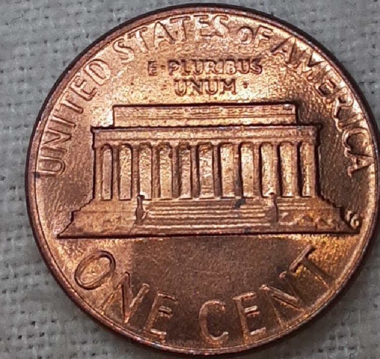 1985-D-Looks-Another-Different-Can-Someone-Explain