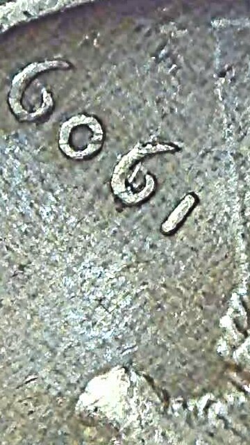 Gonna-Need-Some-Help-With-This-One.-1909-V.d.b-Wheat-Cent-Mint-Mark-Error?