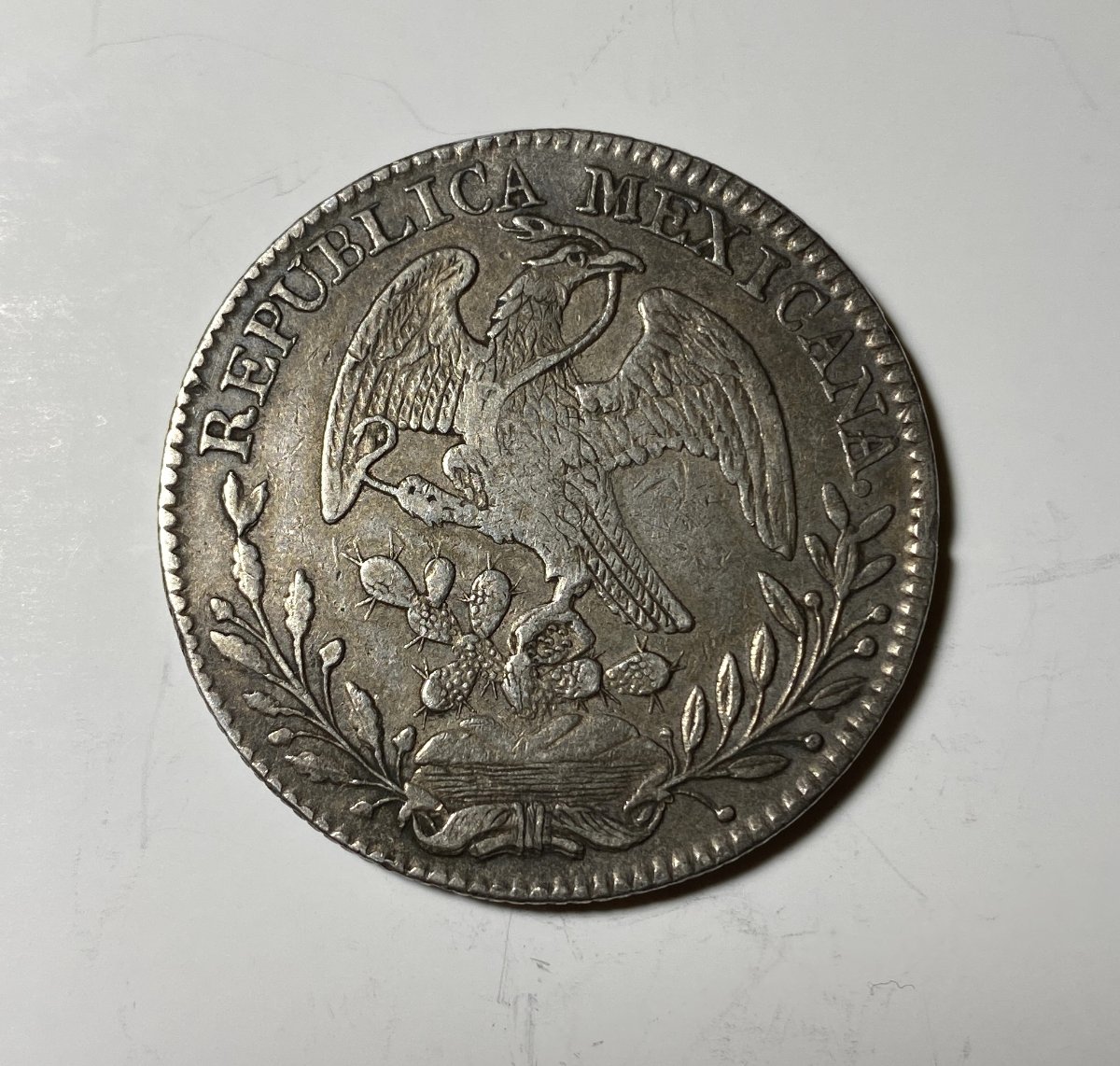 1831-8-Reales-Do-Cap-&-Rays-With-Unusual-Details
