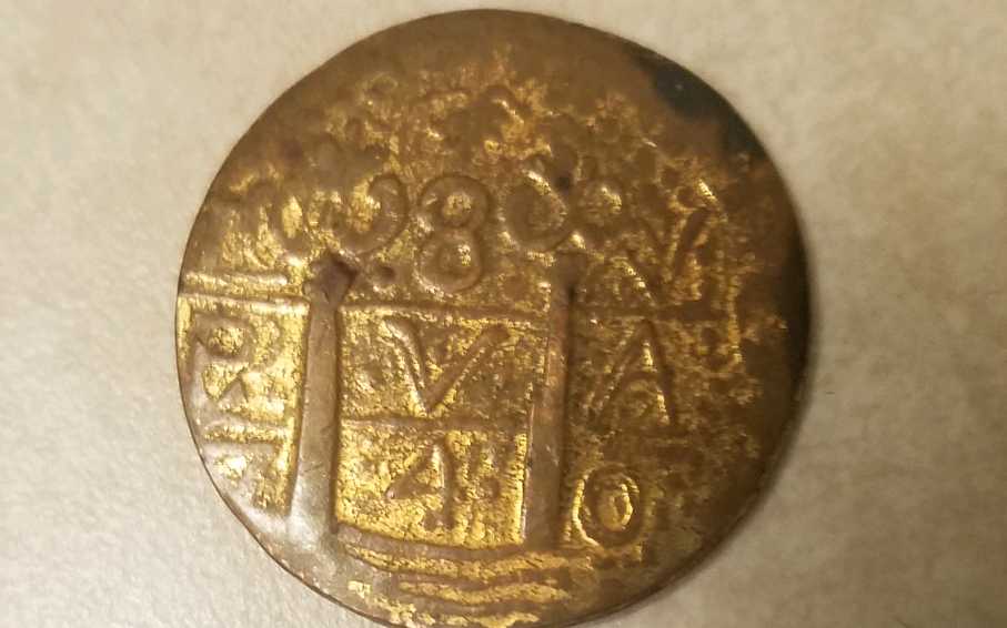 Greetings-From-Portland-Id:-Fake-Peru-8-Escudos