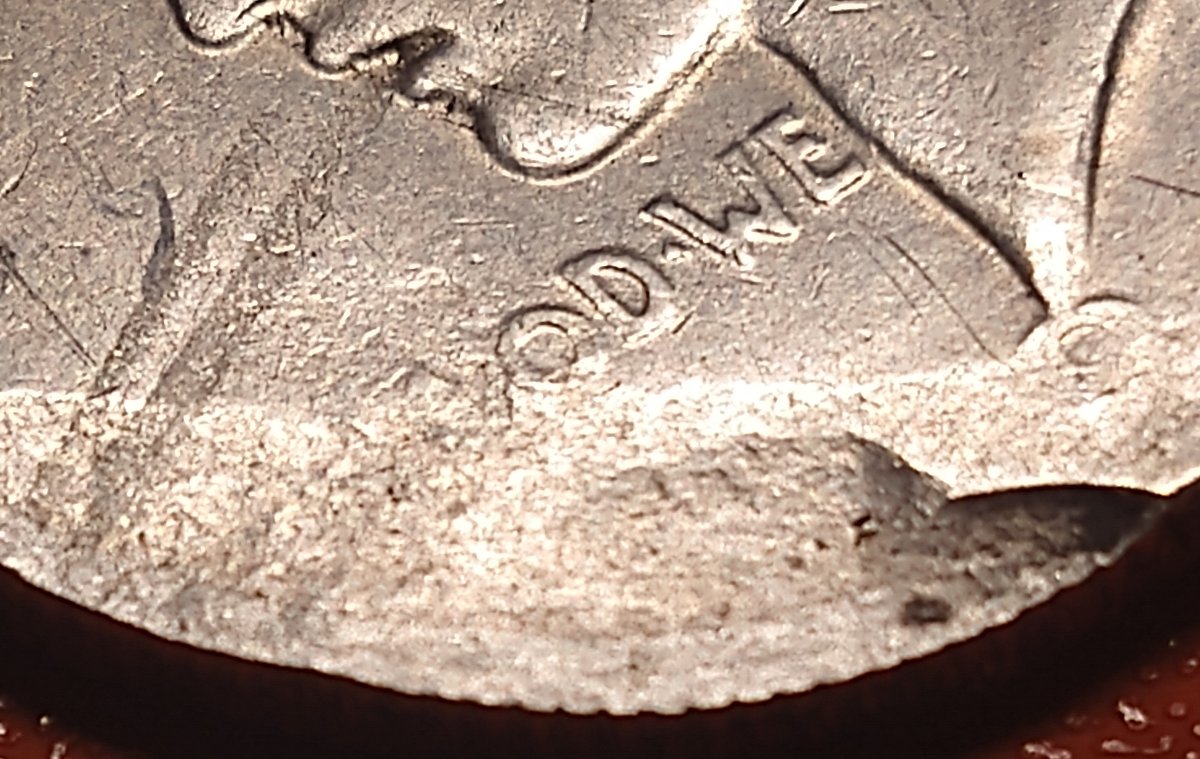 1922-S-,-Peace-Dollar---PMD-Or-Something-Else?-Damaged-Die?