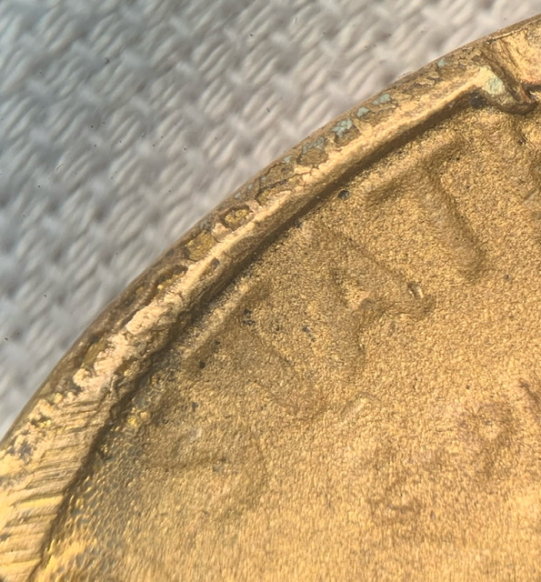 1982-D-Ld.-Lincoln-Memorial.-Strange-Brassy-Color.