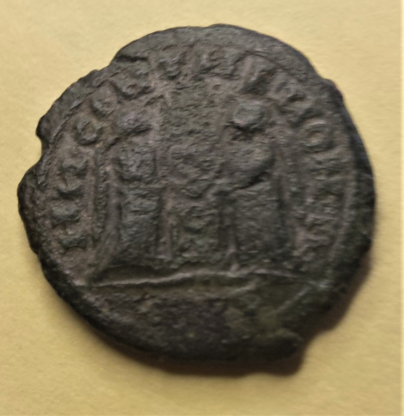 Can-Someone-Tell-Me-What-This-Legend-On-This-Roman-Coin-Says?