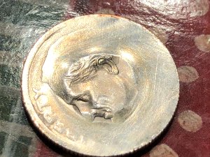 Enclosed-Are-Some-Photographs-Of-A-Newish,-Modern-Roosevelt-Dime.-Help-Pls.