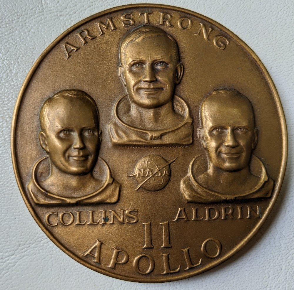 Post-A-Coin-Or-Medal-Related-To-Space-Travel.